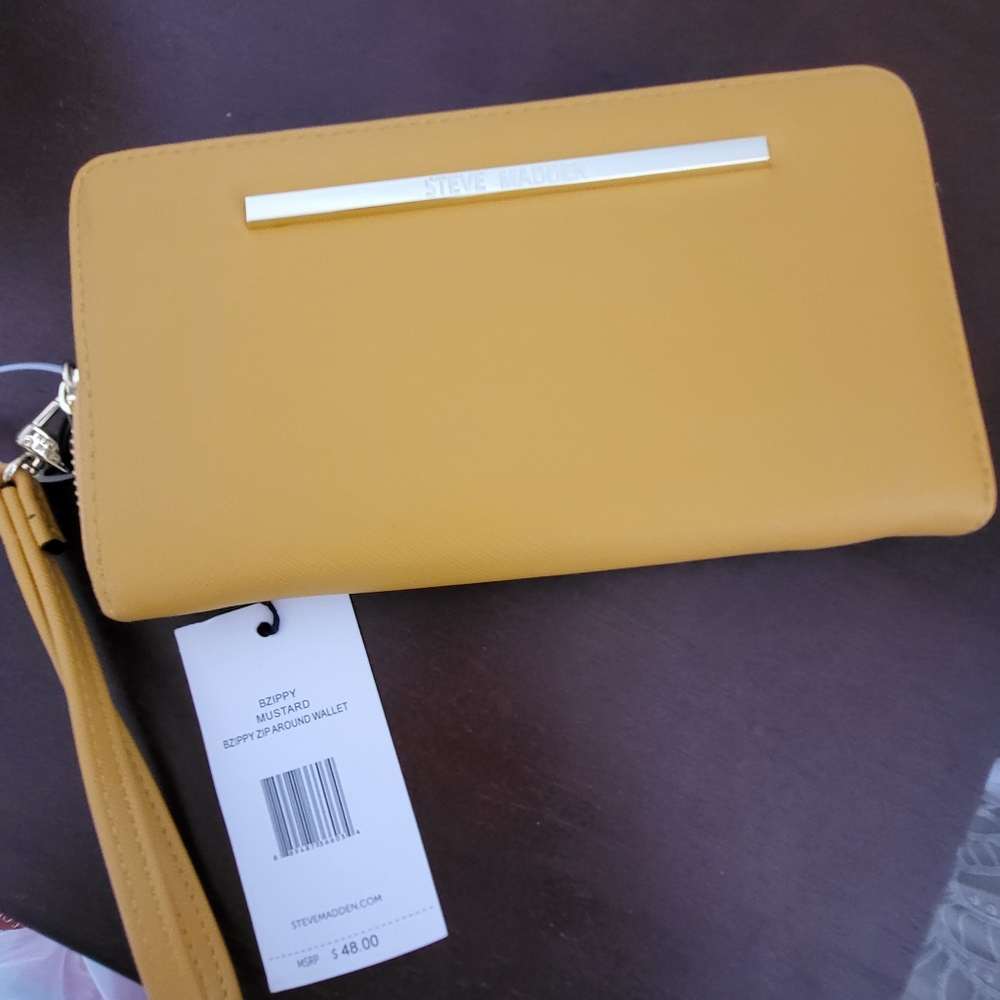 Steve Madden wallet